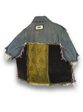 Load image into Gallery viewer, MAÉHSA OCTAVIE CROP-TOP